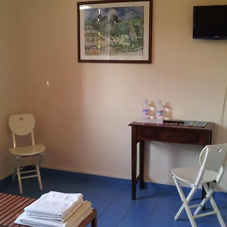 尤润罗绿色套房住宿加早餐旅馆 3*