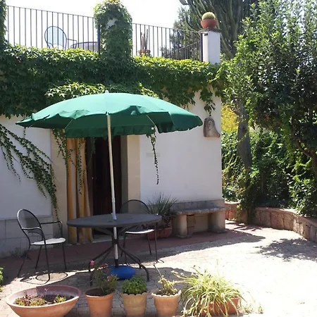 招待所 尤润罗绿色套房住宿加早餐旅馆