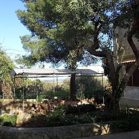 尤润罗绿色套房住宿加早餐旅馆